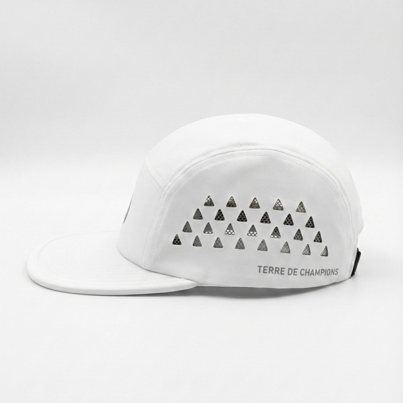 Casquette 5-Panel Lumora Athletics– Édition "Terre de champions "